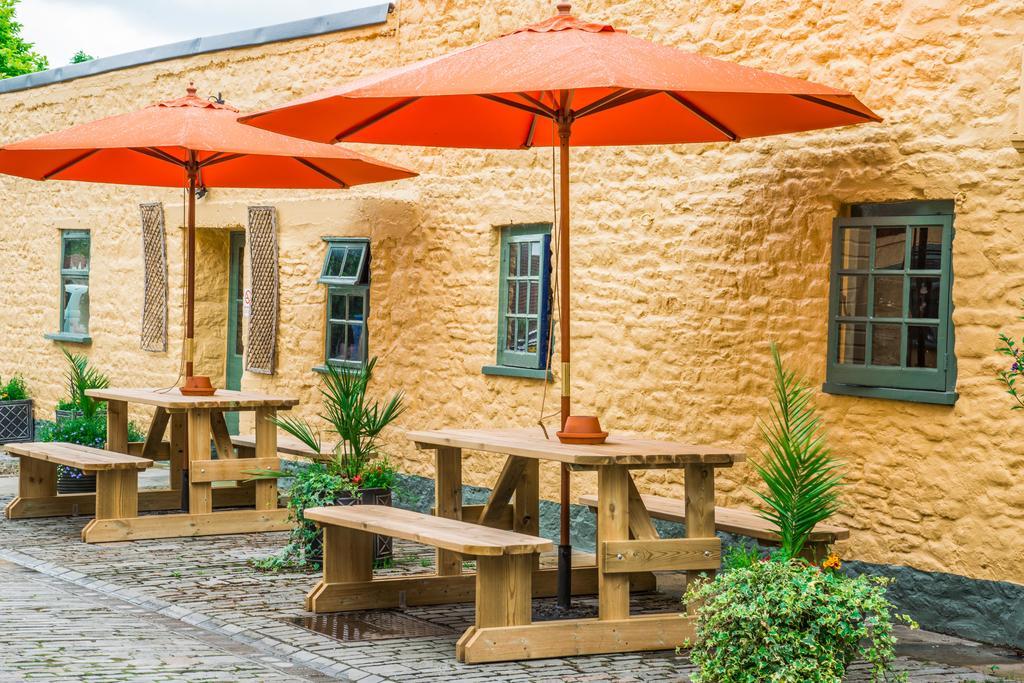 The Dolphin Hotel Wincanton Exterior foto
